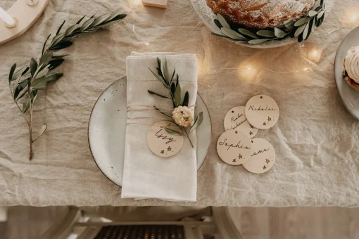 Tischkarte Anhänger Weihnachten personalisiert aus Holz mit Sternen - Image 3